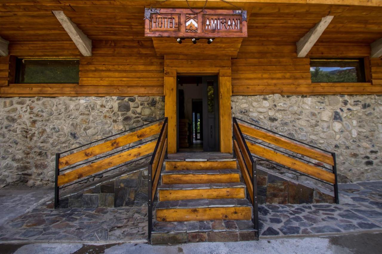 Mestia Hotel Amirani Ngoại thất bức ảnh