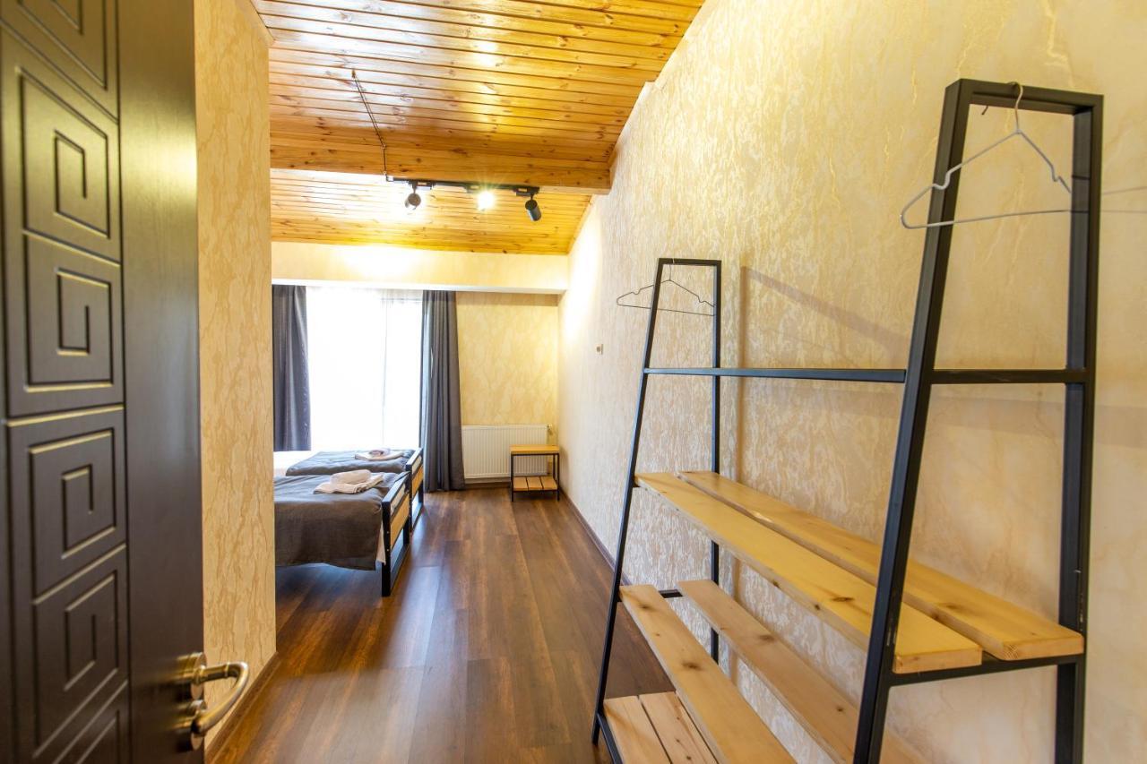 Mestia Hotel Amirani Ngoại thất bức ảnh