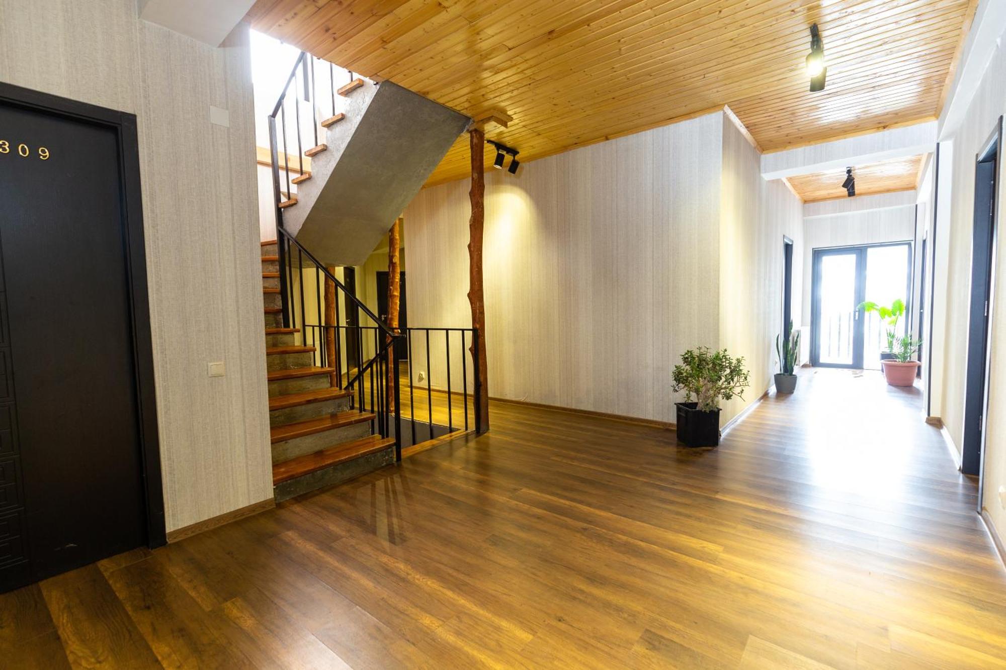 Mestia Hotel Amirani Ngoại thất bức ảnh