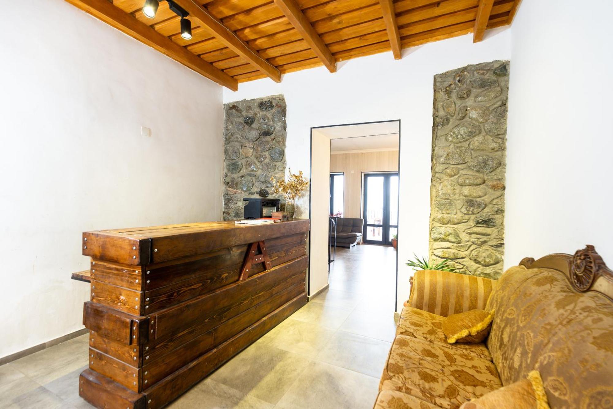 Mestia Hotel Amirani Ngoại thất bức ảnh